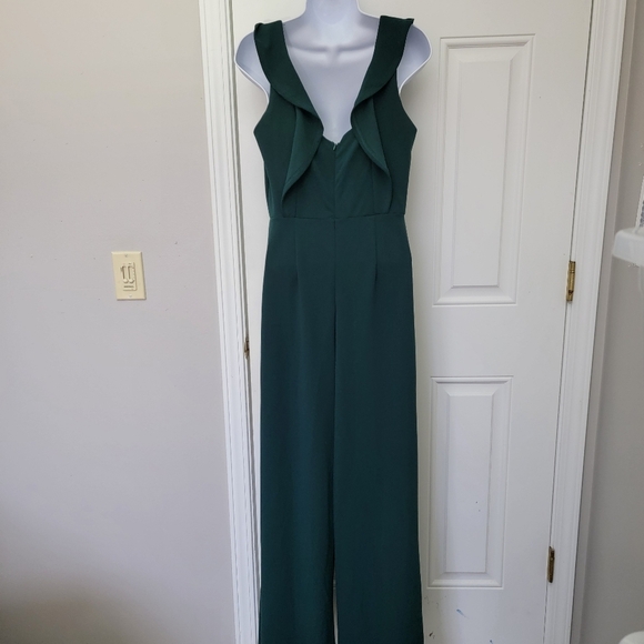 NWT She And Sky Emerald Green Sleeveless Back Zip Ruffled Jumpsuit Size M - Picture 5 of 12